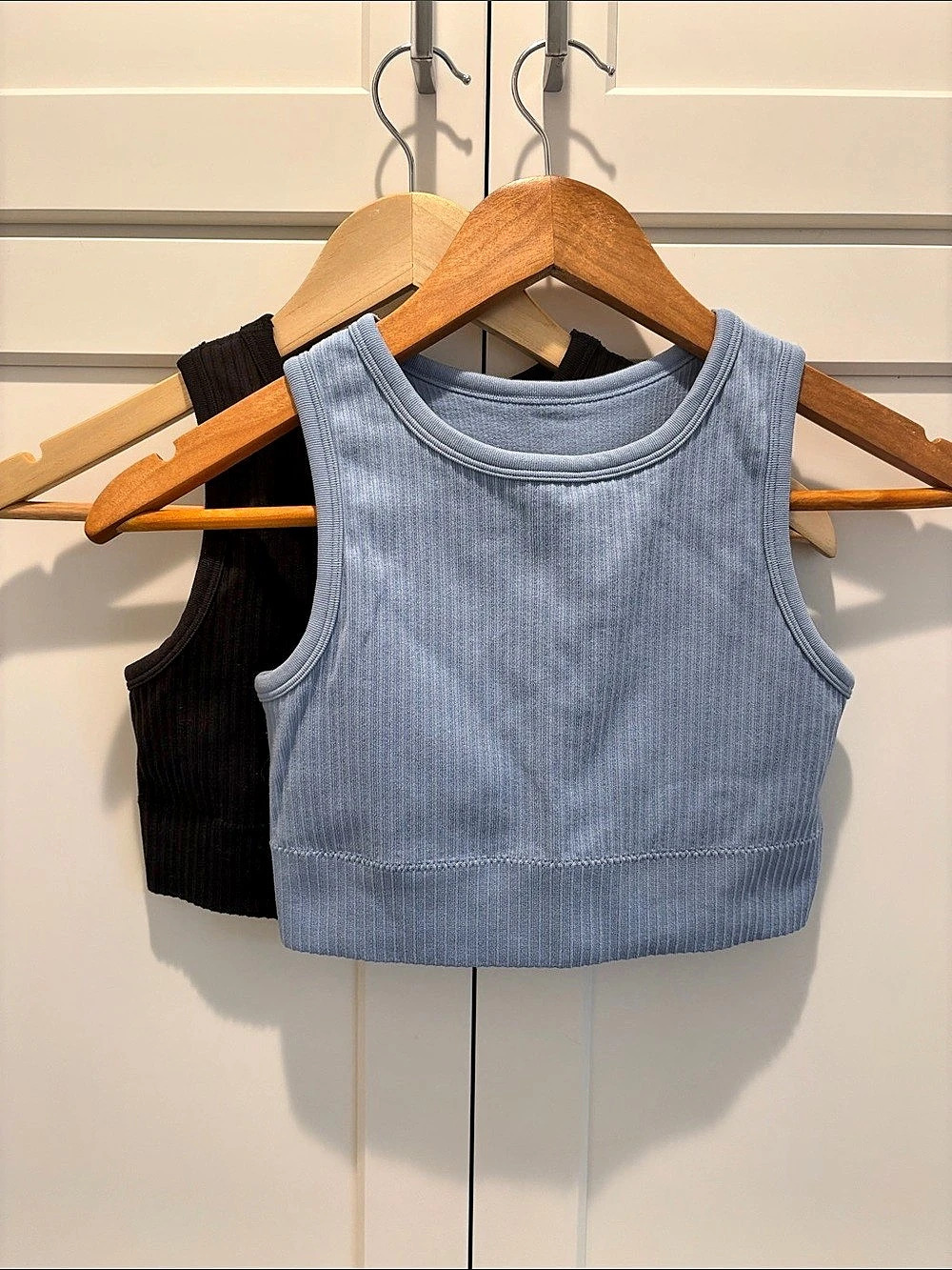 art class Ribbed Cropped Tank Tops in Blue & Black Like New